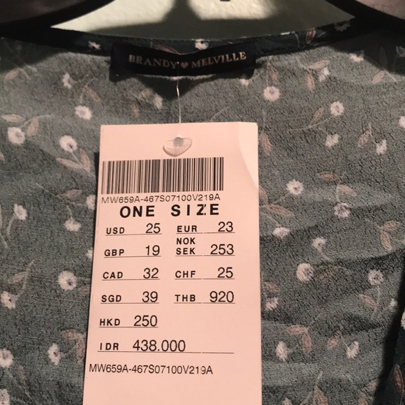 Brandy Melville top - Picture 2 of 3